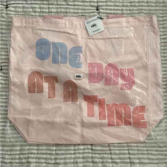 Ban.do “One Day at a Time” Canvas Tote Bag - Pink - NWT - Picture 5 of 6